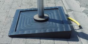 Plaque de calage inclinée pour caler en toute sécurité vos machines sur les terrains en pente_1