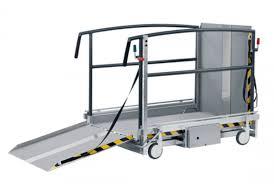 Plateforme Mobile - conçue pour les transports publics et les franchissements occasionnels - Guldmann  Stepless LP11_1