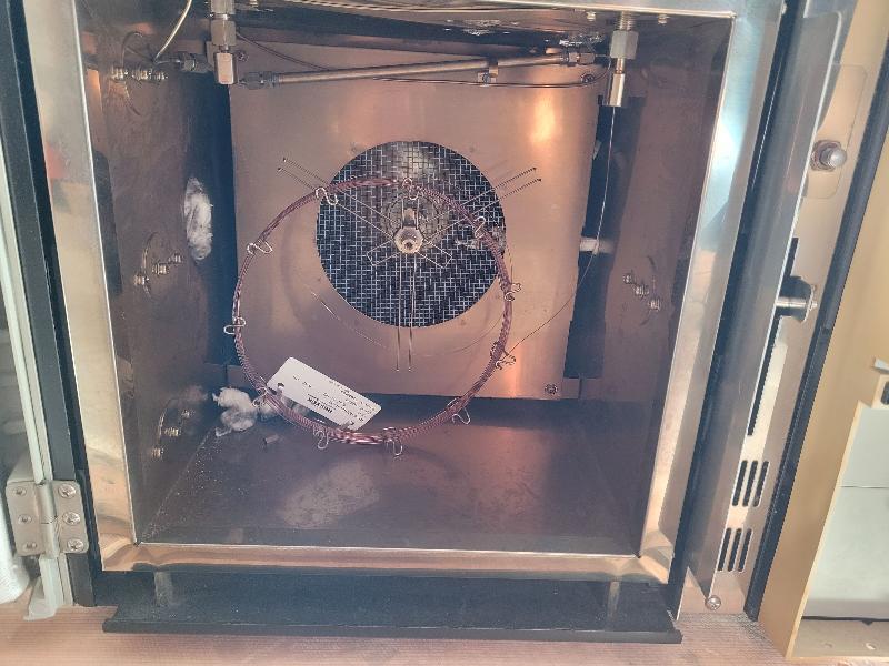 Chromatographe gazeux SHIMADZU GC-17A_1