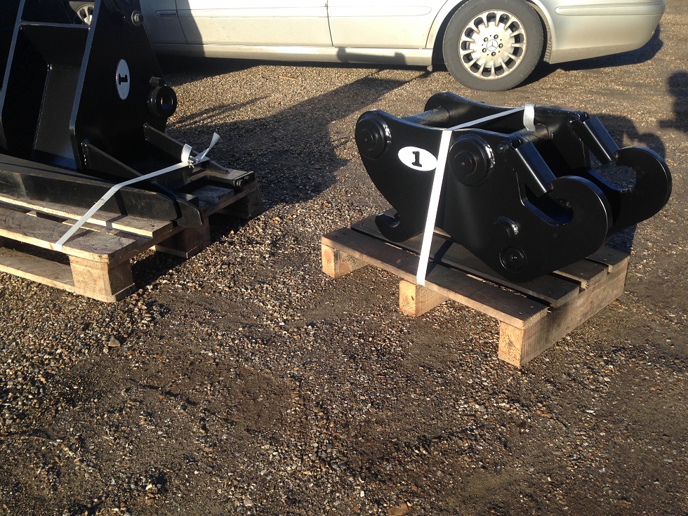 Équipement d'attache rapide pour pelles Liebherr