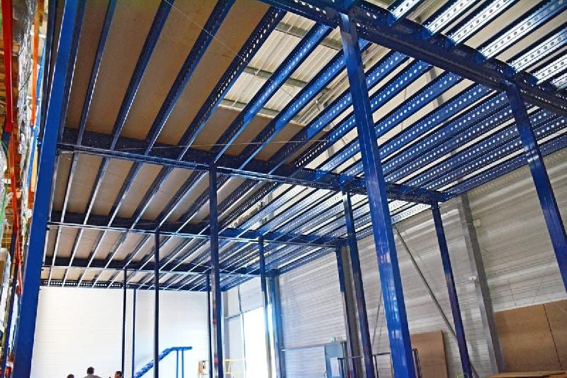 Plateforme mezzanine autoportante, démontable et transportable pour stockage de marchandises_1