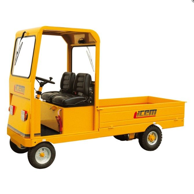 CP - Tracteur logistique ICEM - capacité de remorquage 1000 kg - opérateur assis et moteur triphasé performant_1