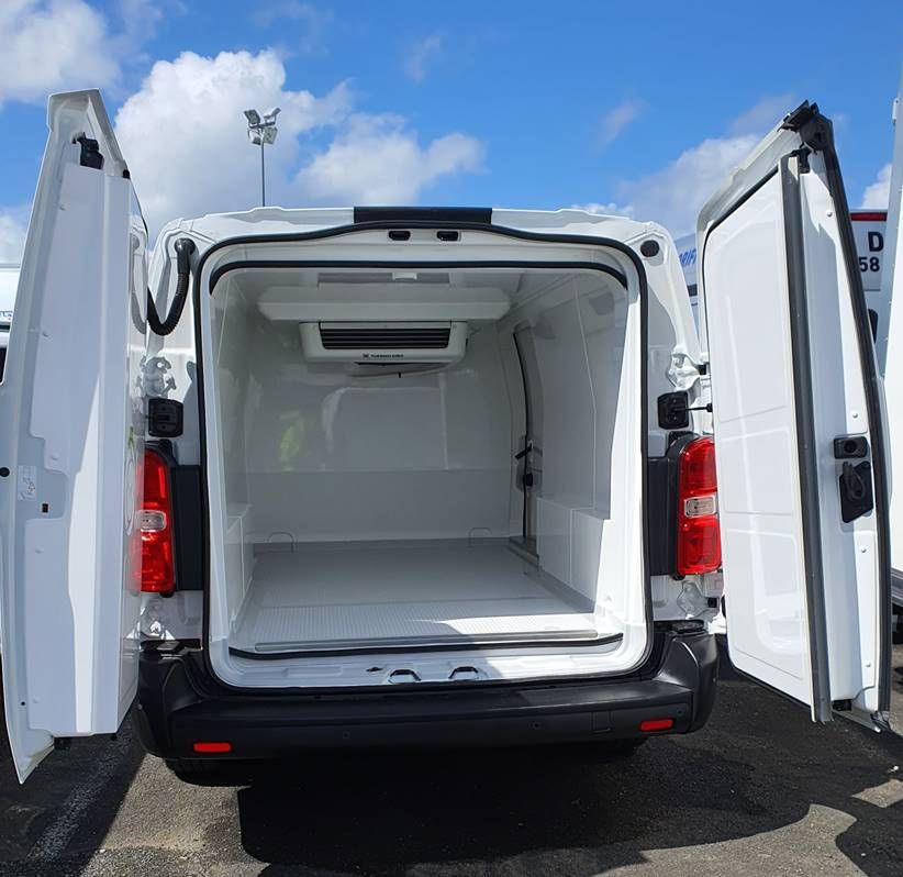 Véhicule frigorifique Cellule intégrée IsoCity – Toyota Proace_1