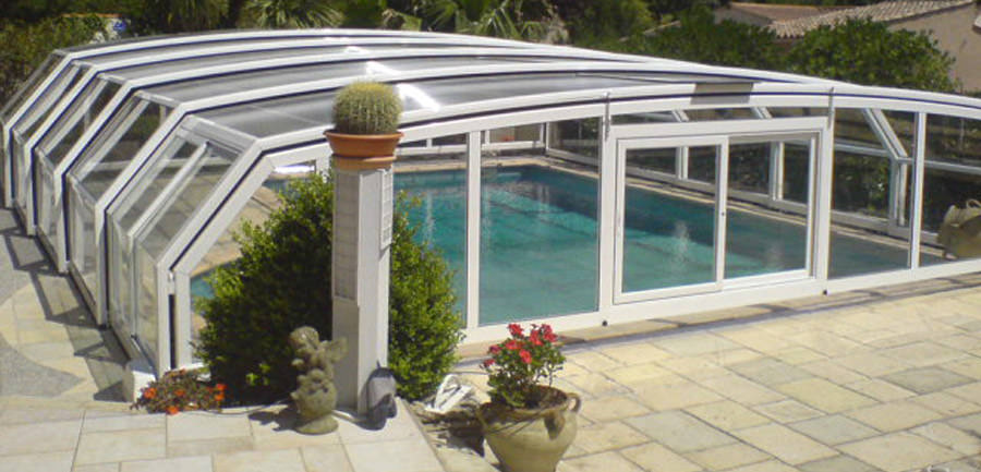Abri piscine télescopique motorisé - aluminium thermolaqué et polycarbonate anti-UV - Paris_1