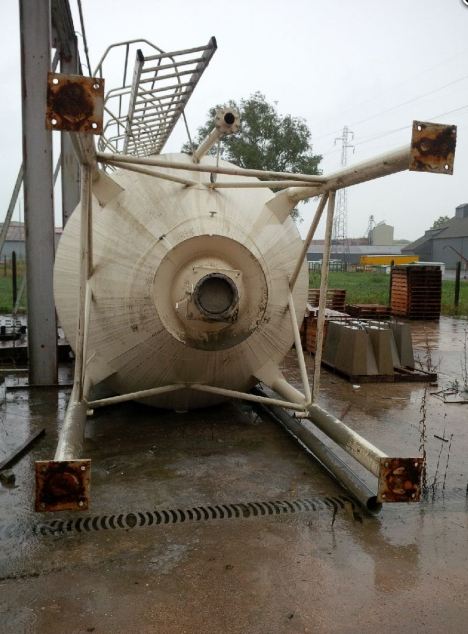 Silo 30 tonnes + vis à ciment_1