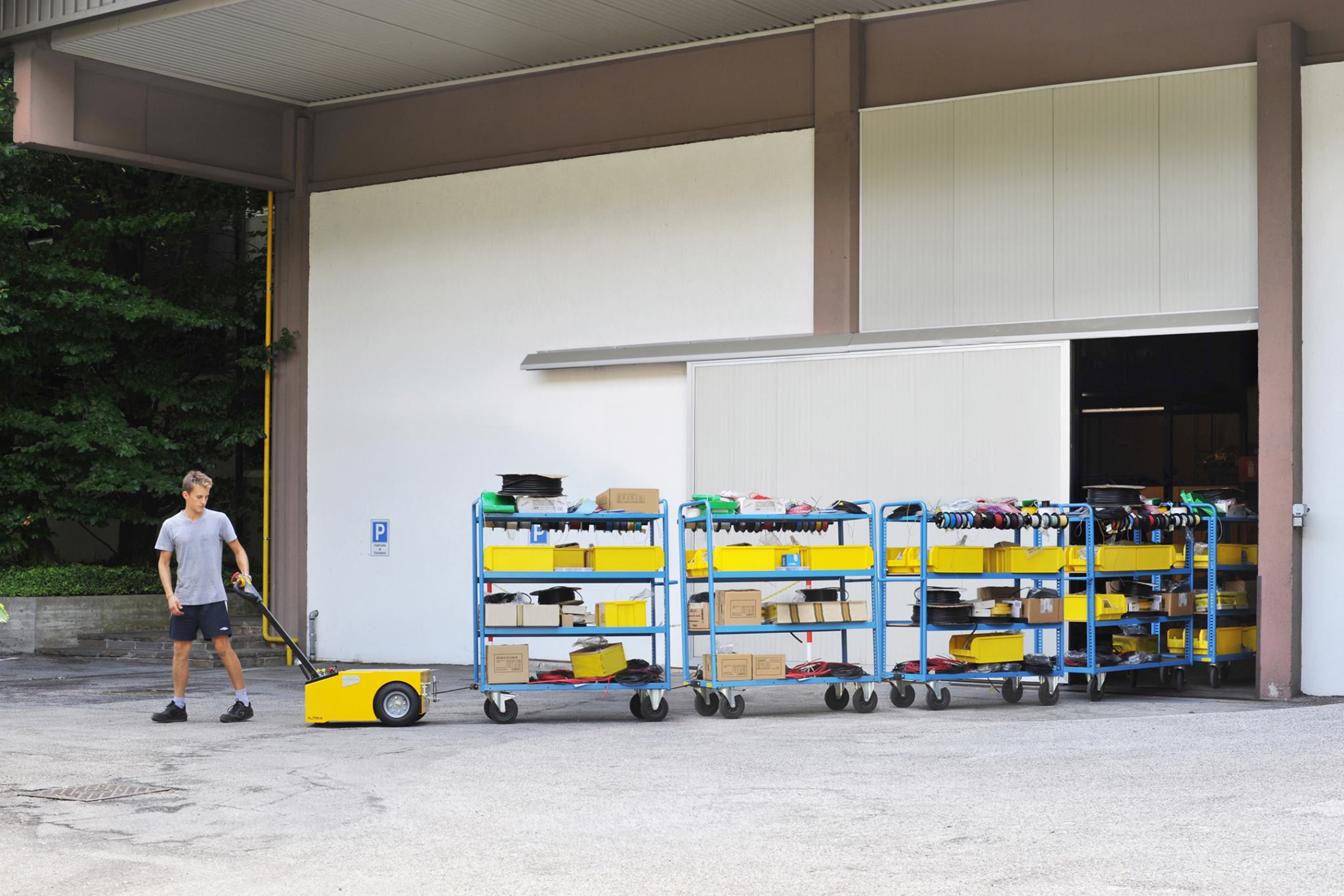 Tracteur électrique industriel 1200 watts it1200 alitrak_1