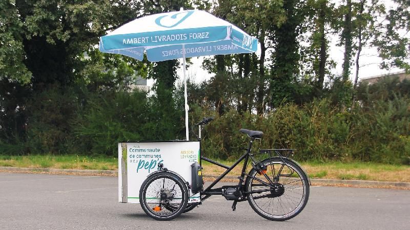 Triporteur électrique Nihola Cargo XL événementiel avec moteur pédalier SHIMANO E6100 - 230L, 100kg_1