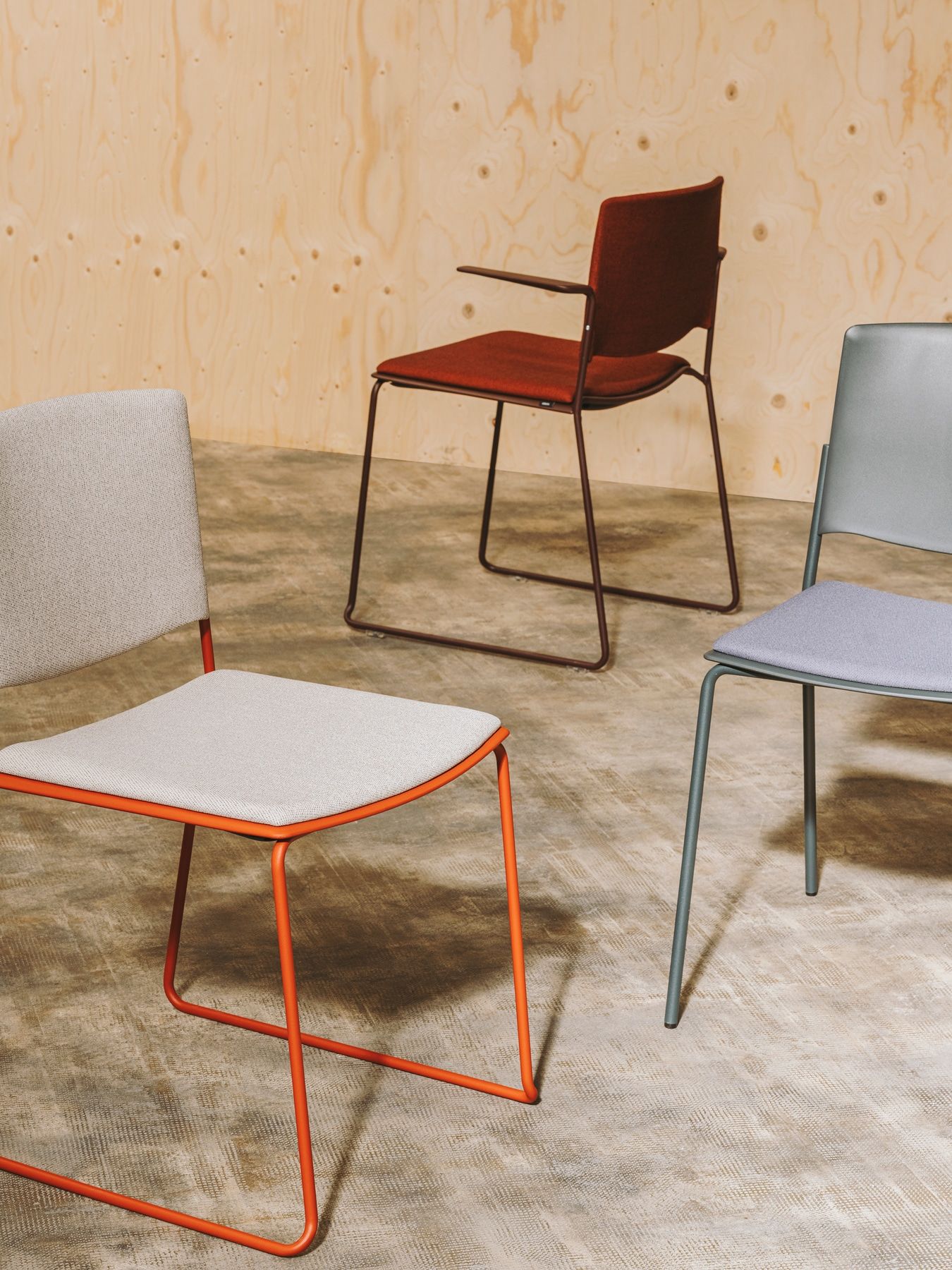 Ema - chaises empilables - enea_1