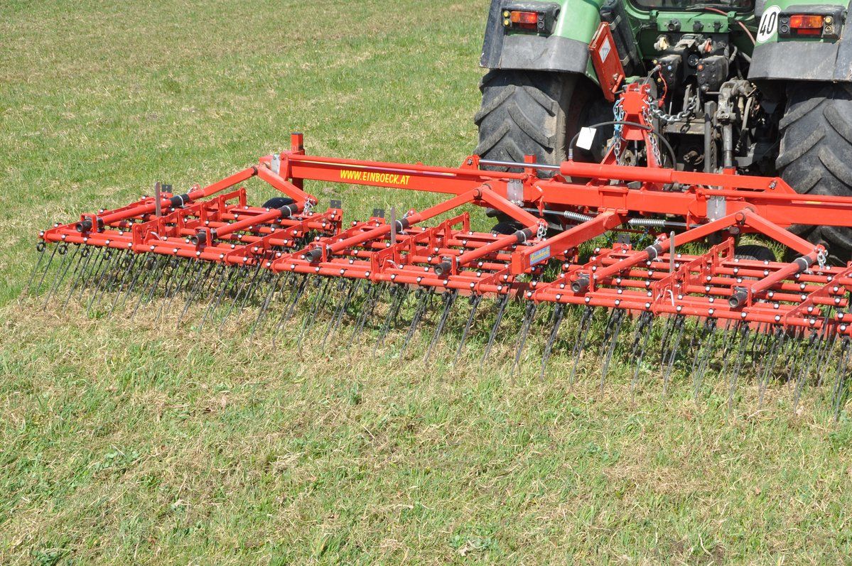 Grass Manager - herse agricole Einboeck - jusqu'à 5 m de largeur de travail pour prairies saines et équilibrées_1