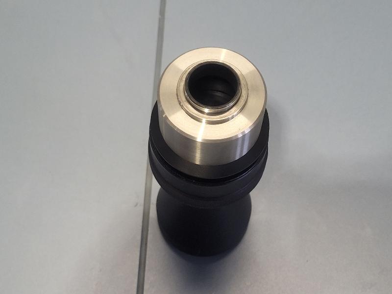 HR070-CMT Adaptateur à monture C haute résolution 0,70X avec pince Z ZEISS_1
