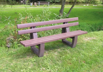 Banc ROBUSTO en platisque recyclé_1