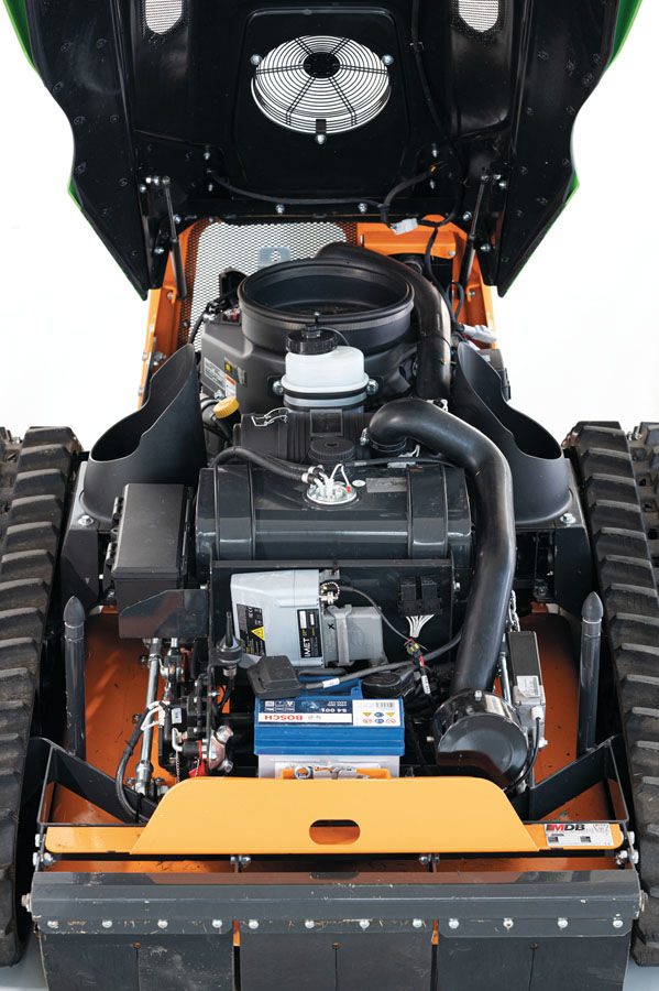 Robot debroussailleur à chenilles radiocommandée - Robot de pente FSI MDB F 23_1