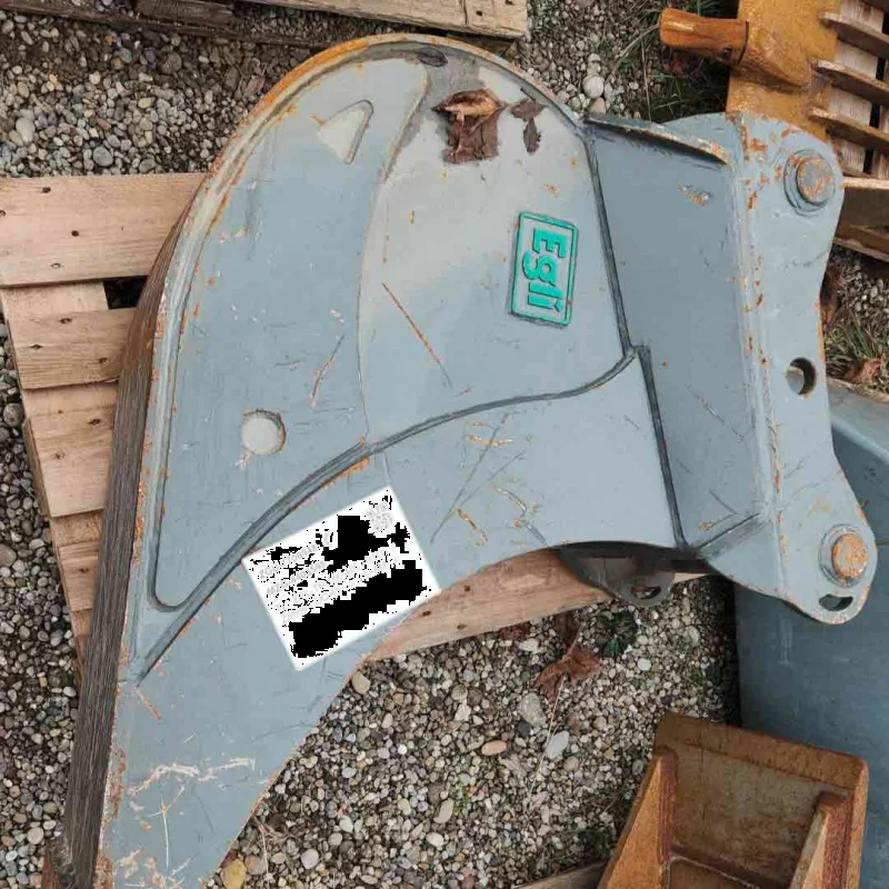 Godet de creuse tiltrotateur Egli ETL-TR 160-400 - OilQuick OQ 65 - résistant et robuste_1