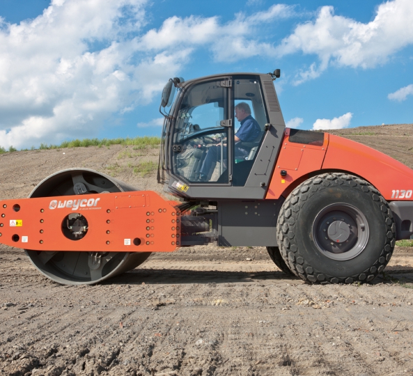 Rouleau compresseur 12.9T - Weycor AW 1130e_1