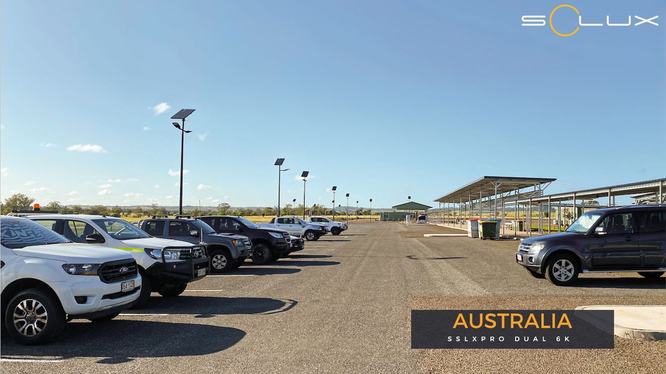 Lampadaire solaire robuste et simple d'installation pour l'éclairage routières et de zones - 2* 7840 Lumens - 2*40W - SSLXPRO DUAL 2*6K - SOLUX_1