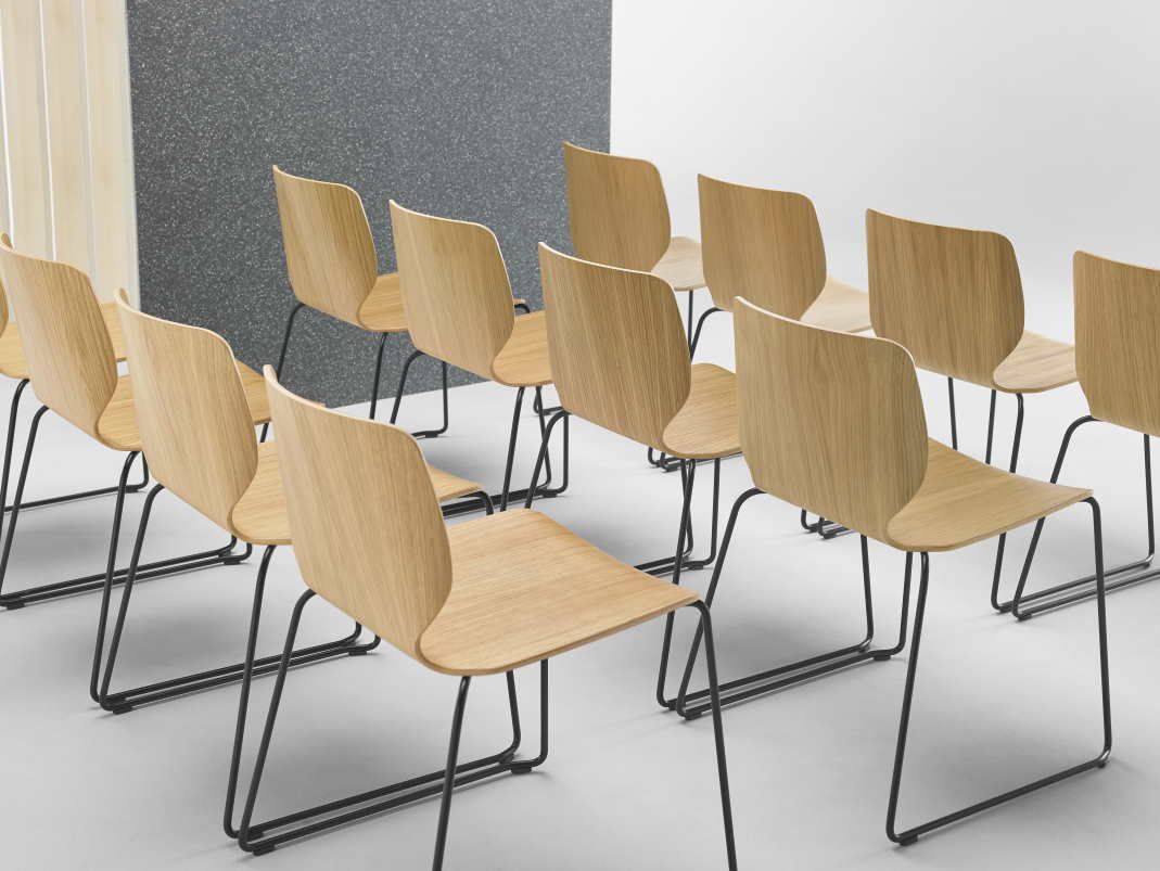 Chaise NIMES - coque bois en hêtre, chêne ou noyer - design YONOH - piètements variés_1