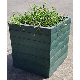 Jardinière 100 % plastique recyclé - BOREA - Lattes horizontales languette-rainure - Plusieurs coloris disponibles_1