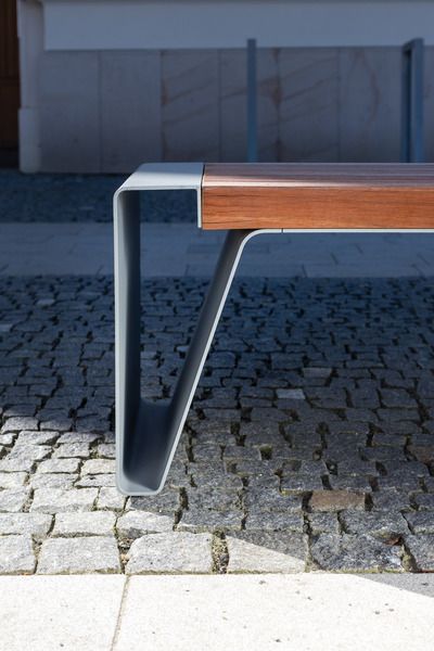 Banc connecté LRA491-05 - mmcité 1 a.S. - hauteur 785 mm, structure en acier plié, assise et dossier en HPL, accoudoirs_1