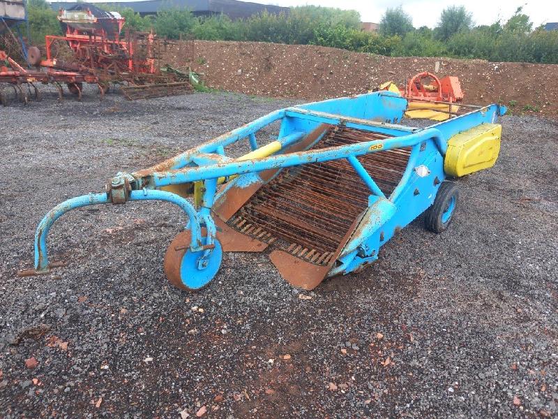 Arracheuse maraichère / légumière Agromet aligneuse 2 rangs 2 tapis - En occasion_1