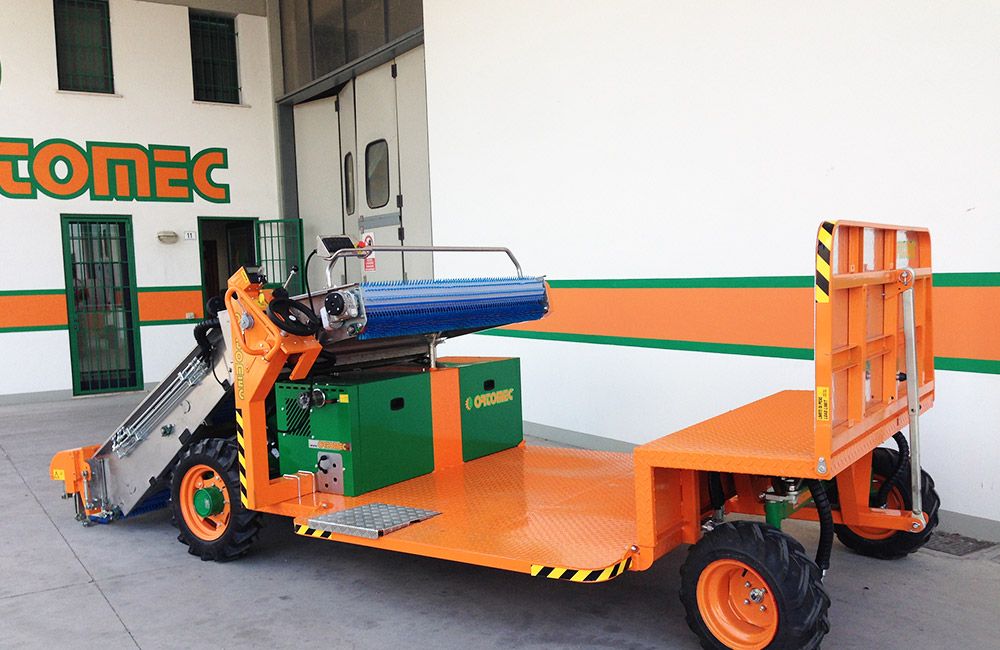 Récolteuse de légumes automotrice 8100 Herbex - Ortomec SRL - largeur de la tête de récolte 130 à 180 cm_1