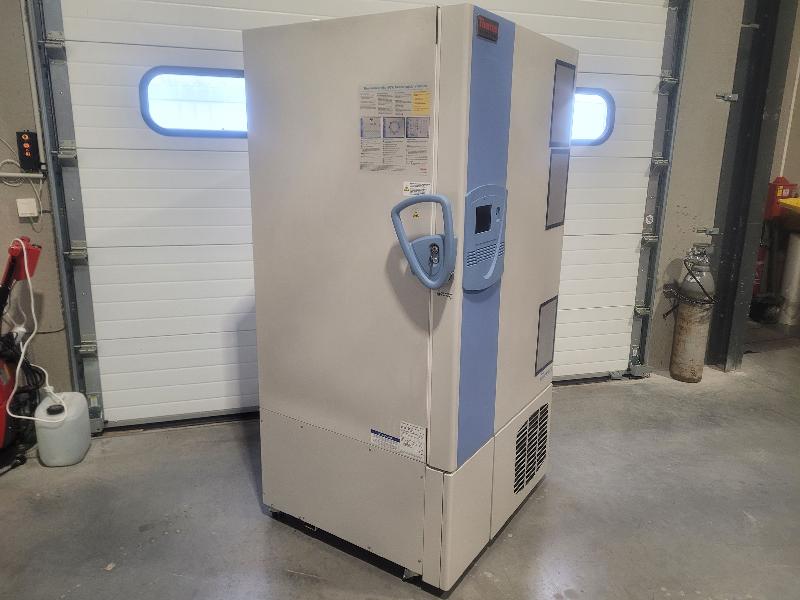 Congélateur vertical -86°c forma 88000 series thermo fisher scientific_1