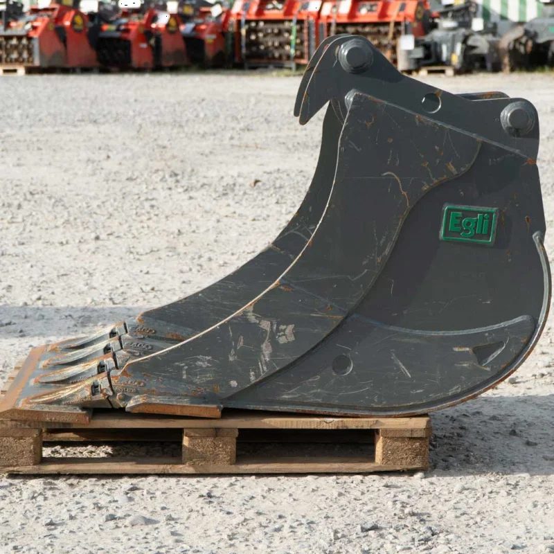 Godet de creuse tiltrotateur Egli ETL-TR 160-800 - OilQuick OQ 60 - N° de série ZG-4404639_1