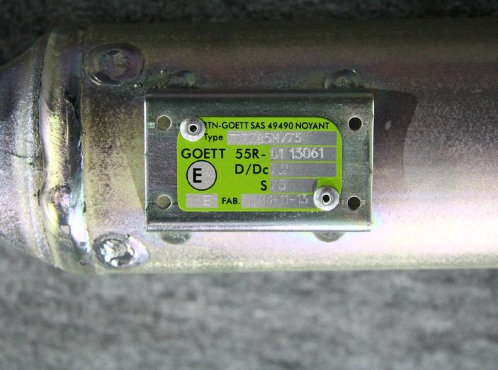 Entretoise de timon articulé RTN - type TZ - tube central TZN EA850 alterné zingué - diamètre 90 mm - longueur aux axes 85 cm_1