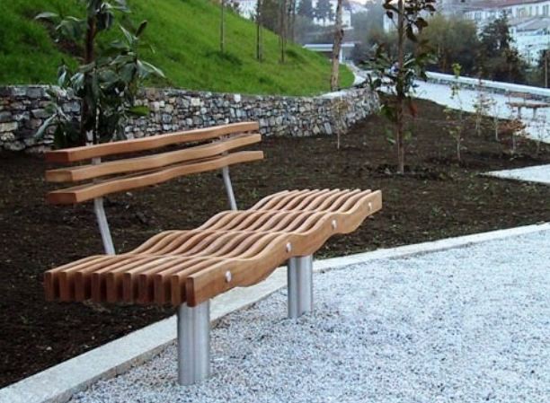 Banc public en bois moderne norcor serpentine_1