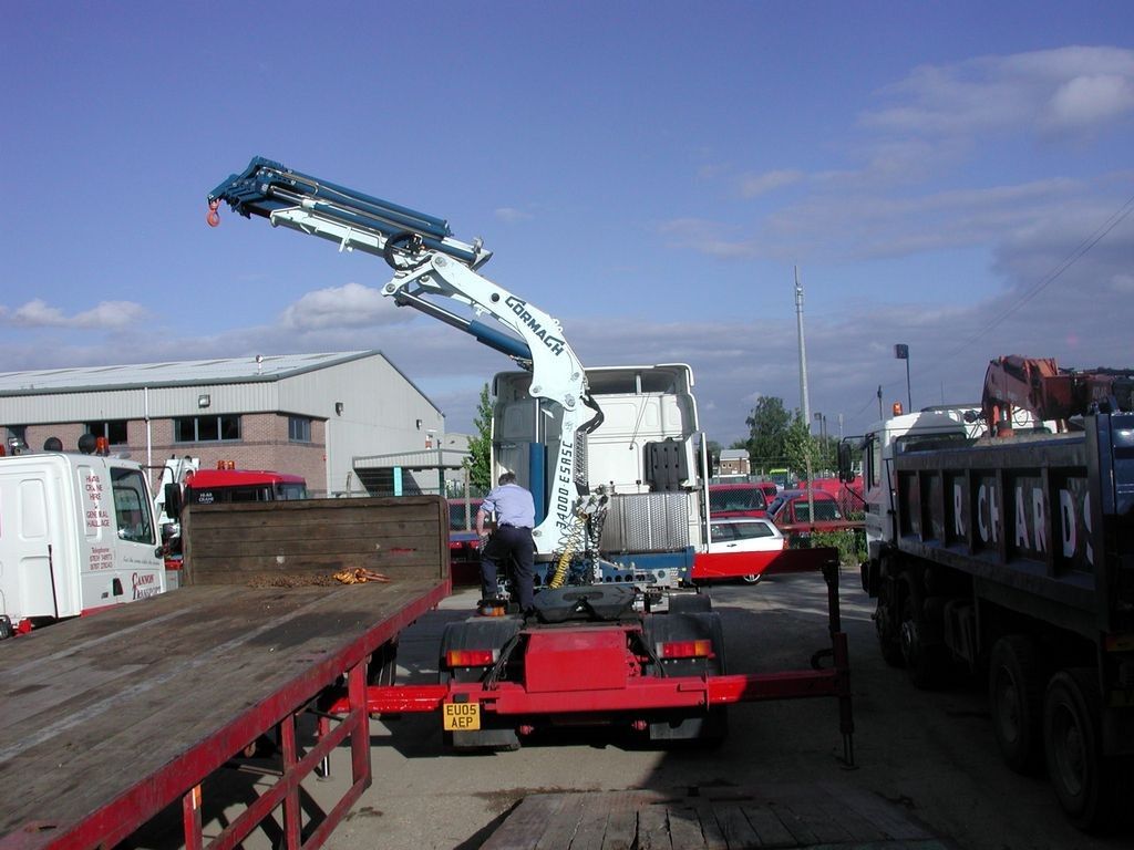 Série 34000 E ASC Plus - Grue auxiliaire Cormach - Pression 280 bar - Longueur bras hyd. jusqu'à 26,55 m_1
