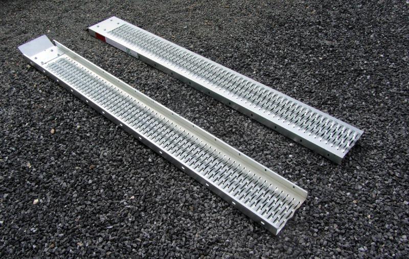 Rampe de chargement galvanisée 1.9 m pour moto - Patrick Remorques - Modèle 6739 - 200 kg max_1