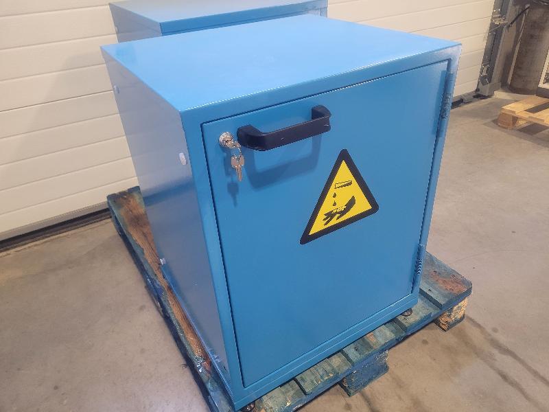 Armoire de sécurité pour produits corrosifs AC30_1