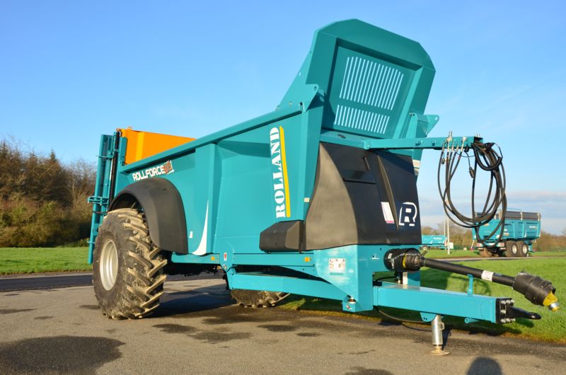 Épandeur Rolland Rollforce - Gamme innovante de 7 à 22m3 avec précision d'épandage et design optimisé_1