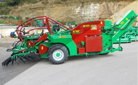 Récolteuse automotrice SEMEK 1000 - FACMA S.R.L - moteur diesel 56 à 59.8 kW - capacité 2000 à 4500 kg/h_0