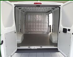Habillage intérieur Bois ou Polygrey : une meilleure protection des parois contre les chocs, l'eau et les produits chimiques_1