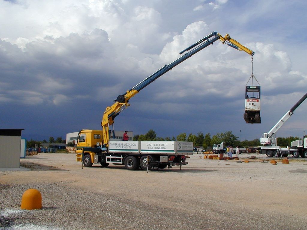Série 40400 E ASC Plus - Grue auxiliaire Cormach - Pression 290 bar avec caractéristiques techniques avancées_1