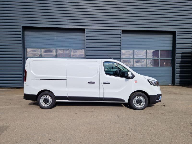 Renault Trafic 170 ch - Utilitaire neuf boîte automatique - Longueur de chargement 2,93 m_1