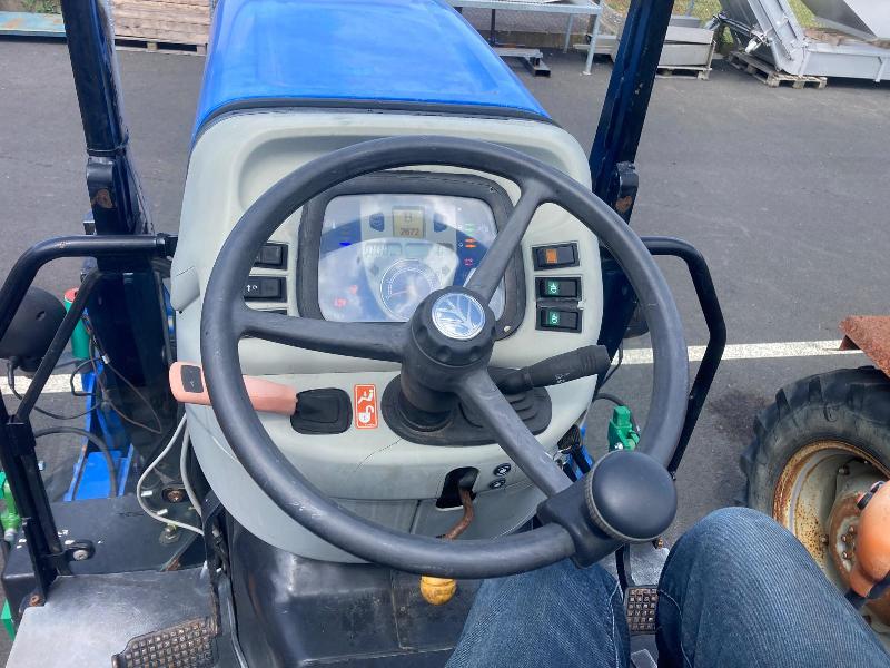New Holland T4030F - Tracteur enjambeur compact et polyvalent - 78 CV - 2010 - 3700h_1