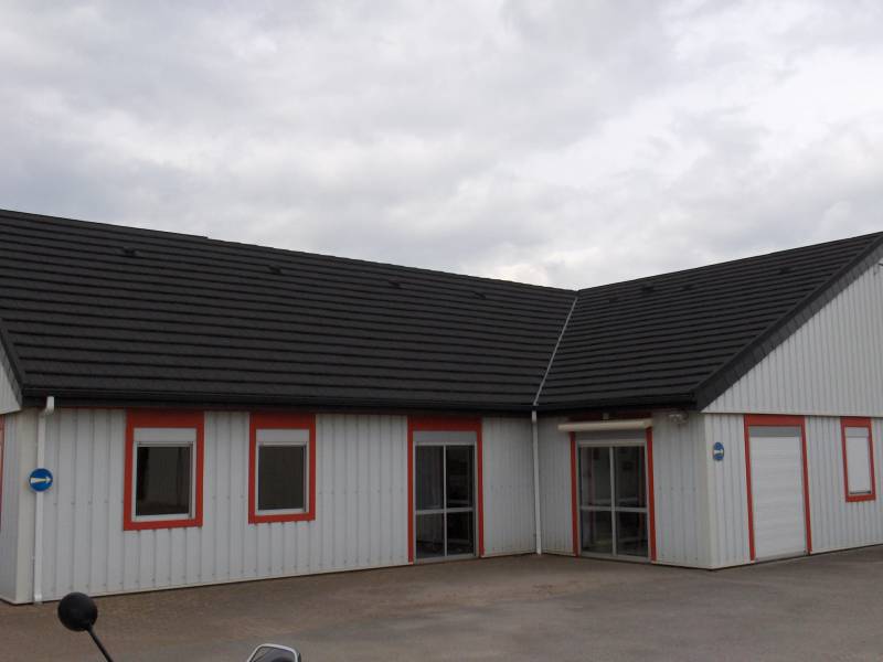 Tuiles et ardoises pour toitures légères - Poids de couverture de 7 kg/m2 - GERARD®, METROTILE® et DECRA®_1