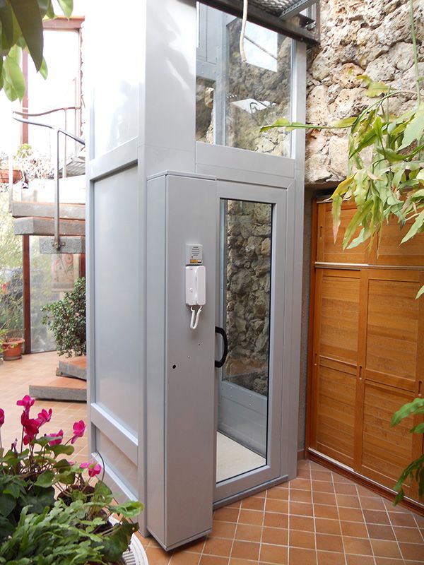 Ascenseur privatif sur-mesure - intérieur et extérieur - jusqu'à 500kg - normes EN 81-41_1