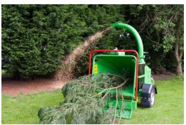 Broyeur de végétaux - diamètre de coupe 15/15,5 cm - 26 CV - disponible en location - idéal pour travaux de jardinage et d'extérieur_1