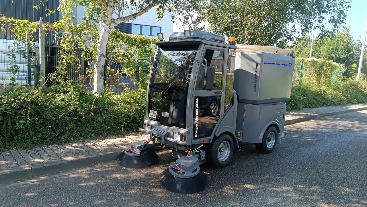 Balayeuse de voirie électrique GROUPE CLEAN_0