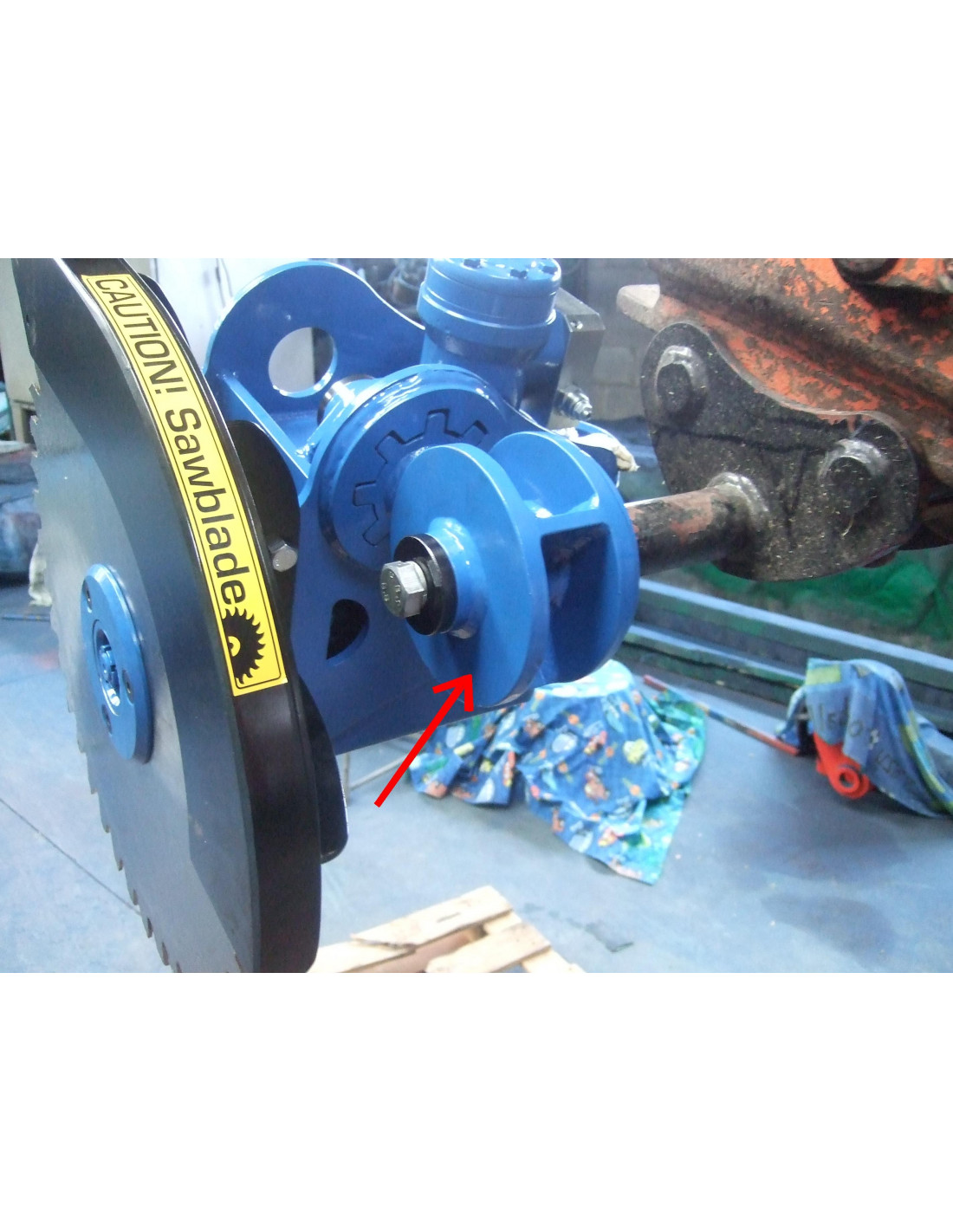 Scie circulaire slanetrac pour les pelles de 2,6t à 4t - hs 75-3_1