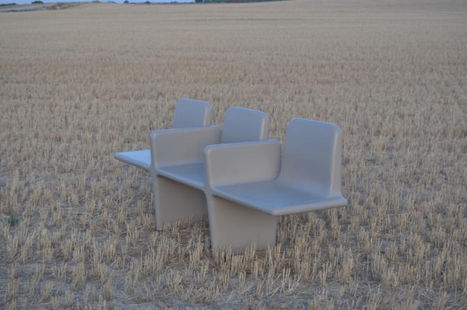 Banc en béton Public - Banc monobloc contemporain pour espaces publics - Extension et coulissement_1