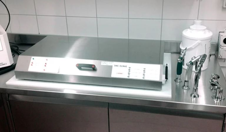 Laveur-Désinfecteur automatique à ultrasons Gamasonic - ISO 15883-1-5 - Pour cliniques et hôpitaux_1