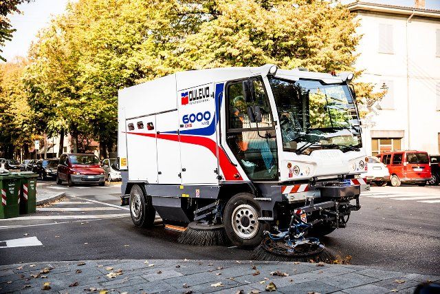 6000 CNG - Balayeuse de voirie Dulevo - 4.8 m3 - mécanique-aspirante au gaz méthane_1