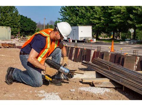 EBC20B, 190 kN Capacité, Cisailles coupe-barres sur batterie, Diamètre maximal du matériau 20 mm, 120 V, Batteries et chargeur inclus_1