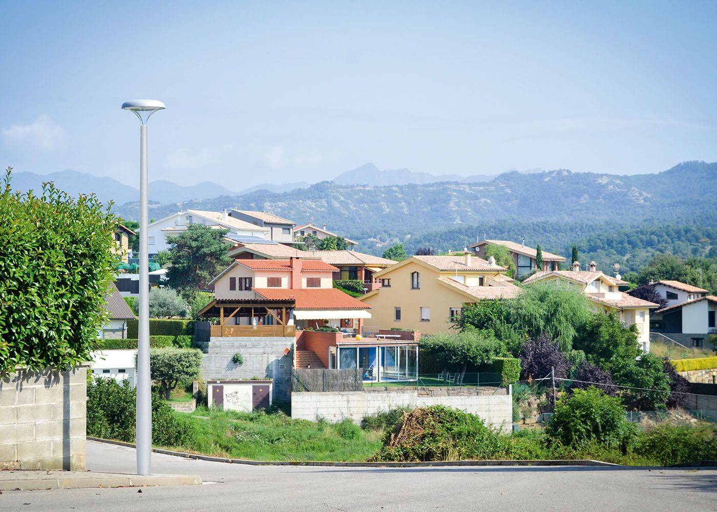 Luminaire Citizen Comfort ILCZ2 - Haute efficacité jusqu'à 142 lm/W - Design exclusif pour espaces urbains_1