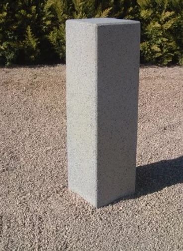 Borne en béton Ursus - Ciment Green Seal - Granulats siliceux - Plastifiant Polymère Fiberglass AR - Couleurs standards_1