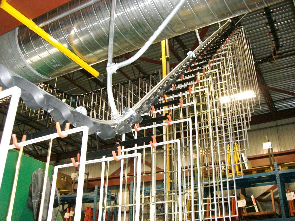 Convoyeur aérien à chaîne robuste pour applications industrielles et décoratives - Planiform_1