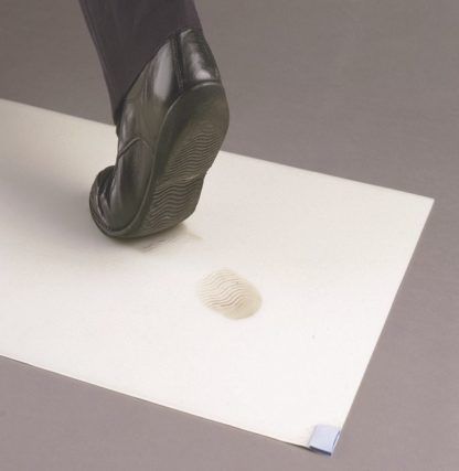 D84 002 - Tapis de décontamination effeuillable Hyginox - 1140 x 640 x 7 mm - 60 couches blanches avec agent antimicrobien_0